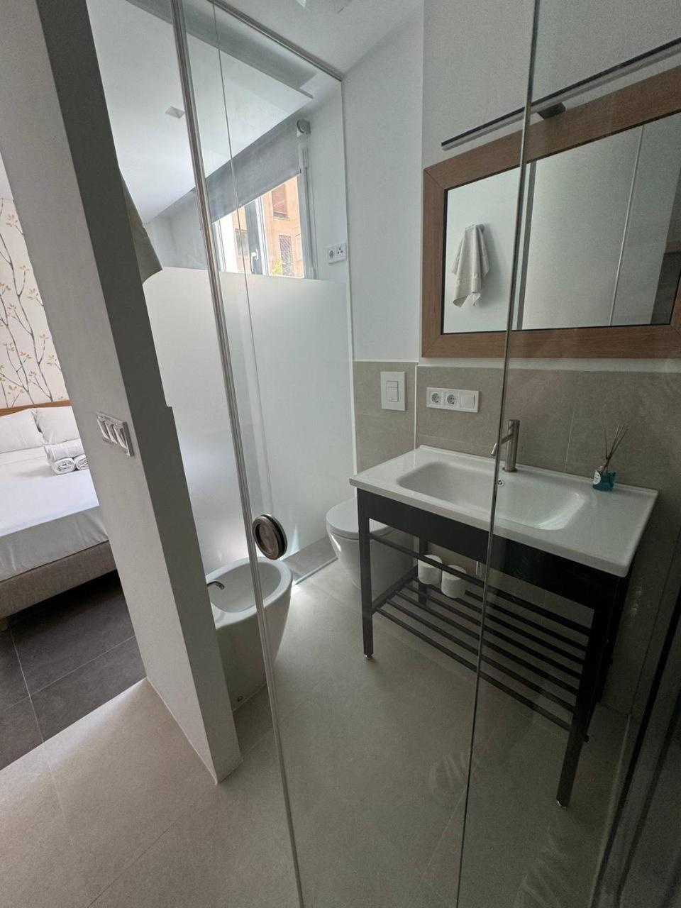 Rooms Con Bano Privado Y Cocina Compartida Валенсия Екстериор снимка