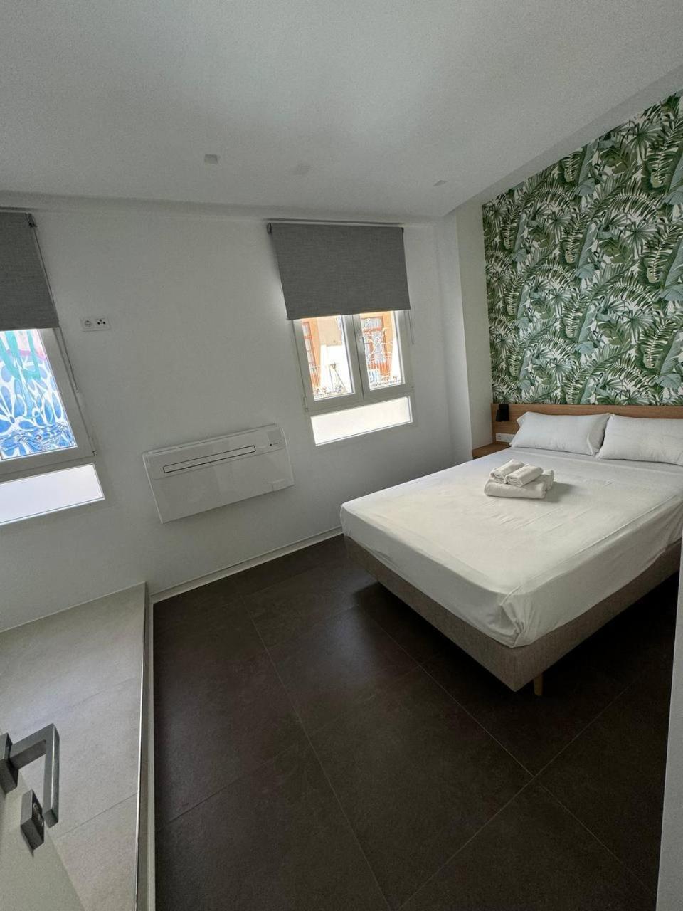 Rooms Con Bano Privado Y Cocina Compartida Валенсия Екстериор снимка